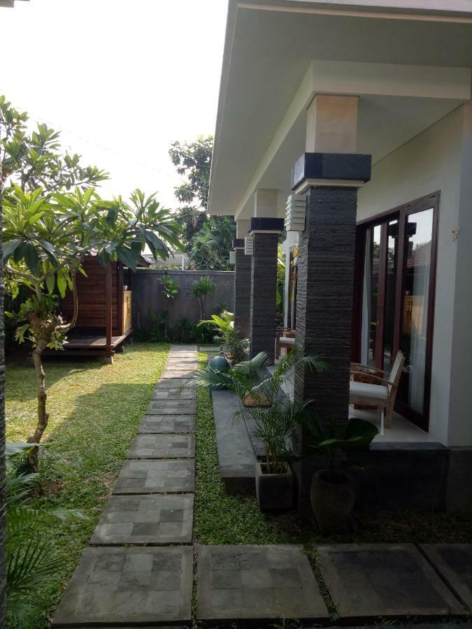 Guest House Reisya Νούσα Ντούα Εξωτερικό φωτογραφία